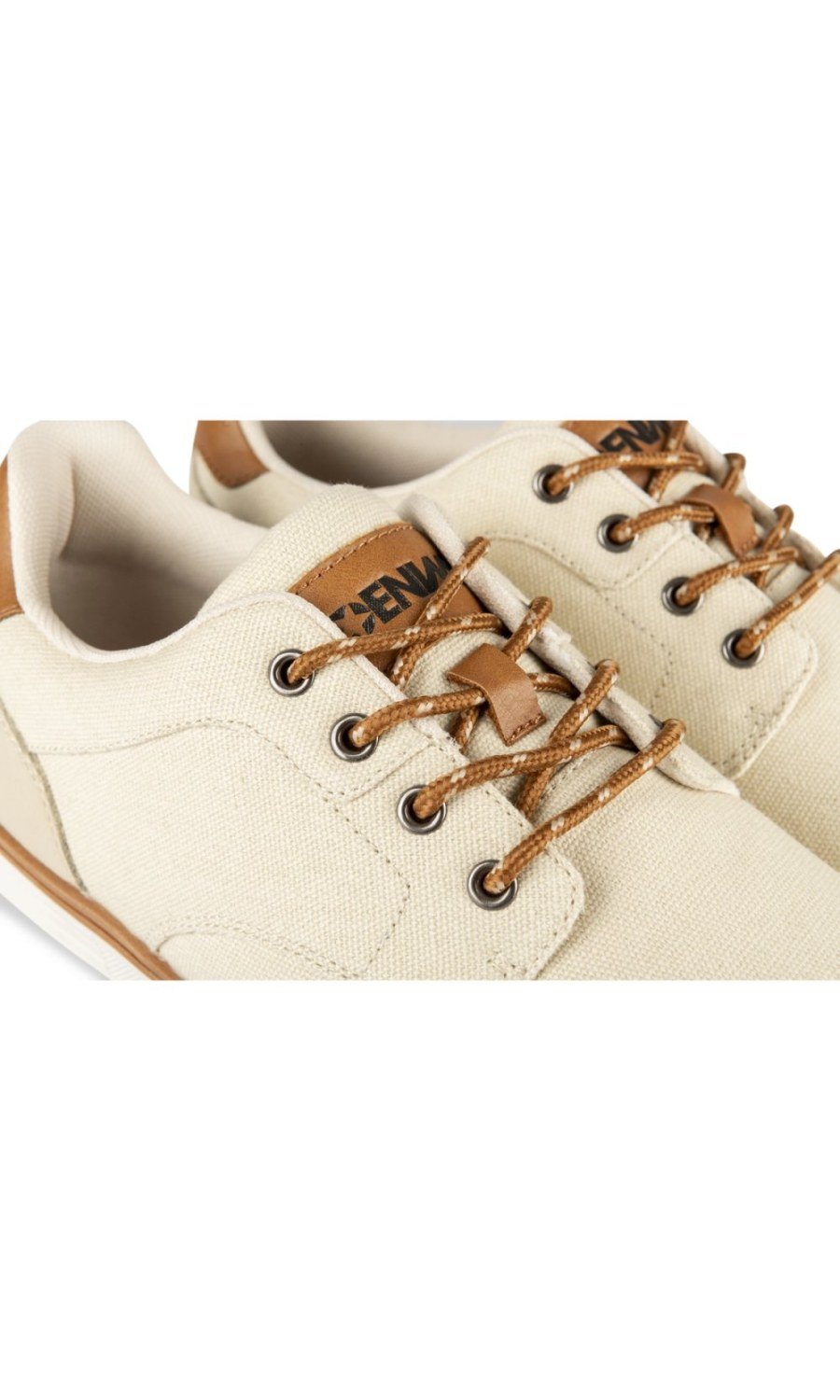 Baskets de ville liseré camel beiges