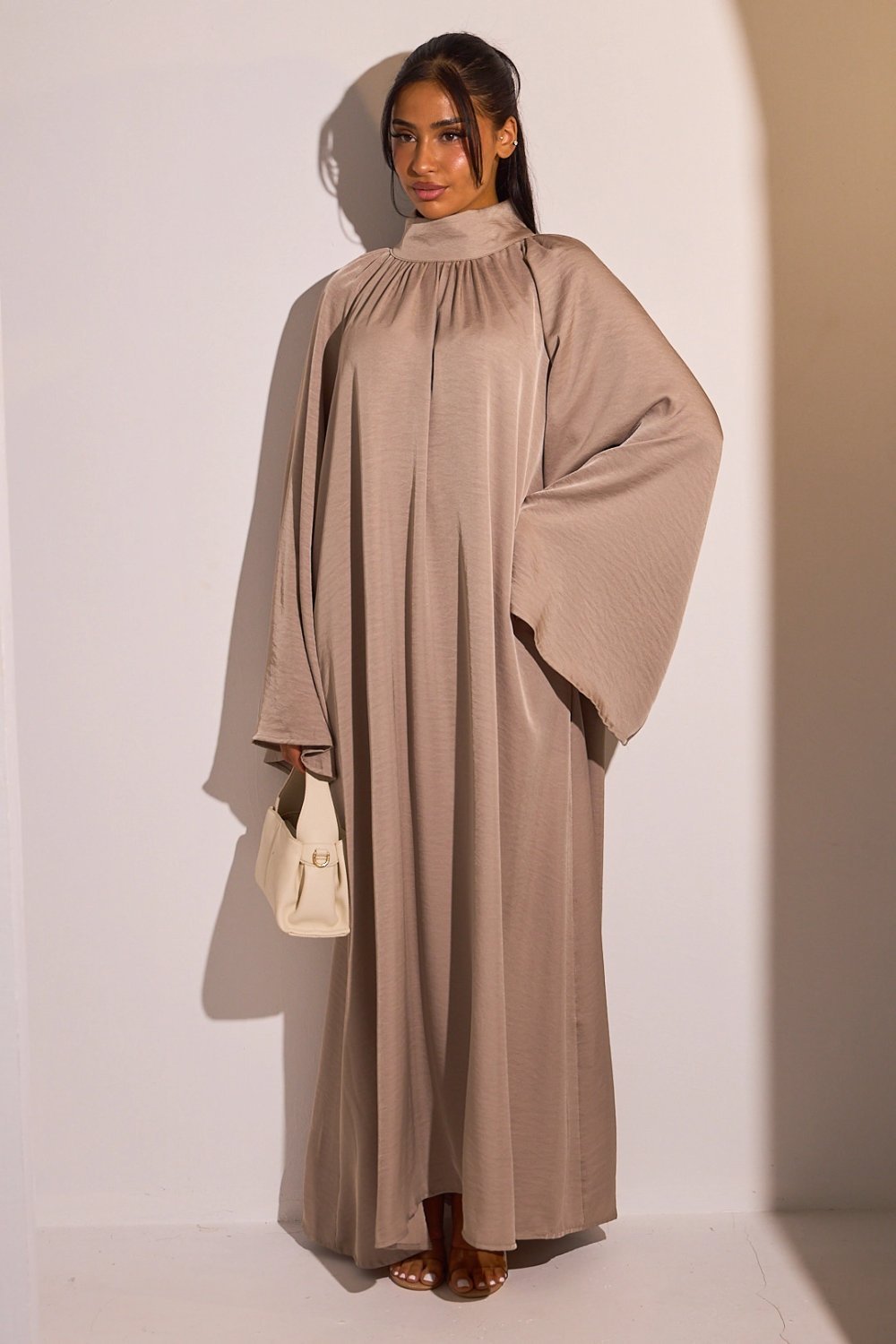 Abaya unie à col montant taupe