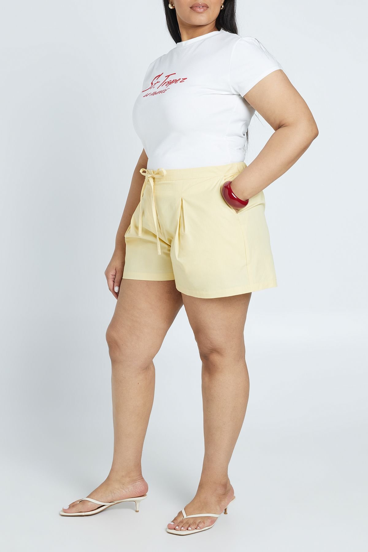 Pleated bermuda shorts - Plus size