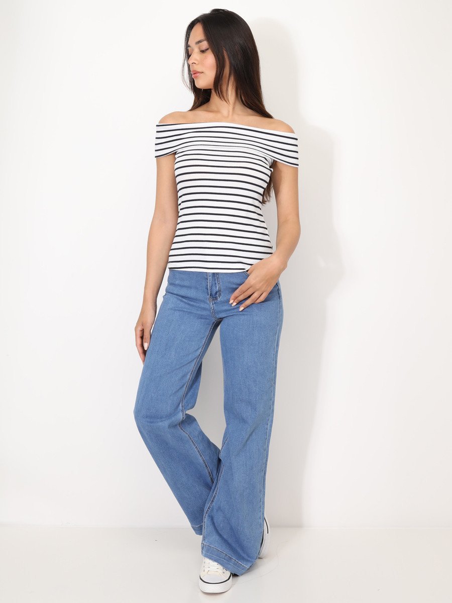Top à col bardot rayé blanc et bleu