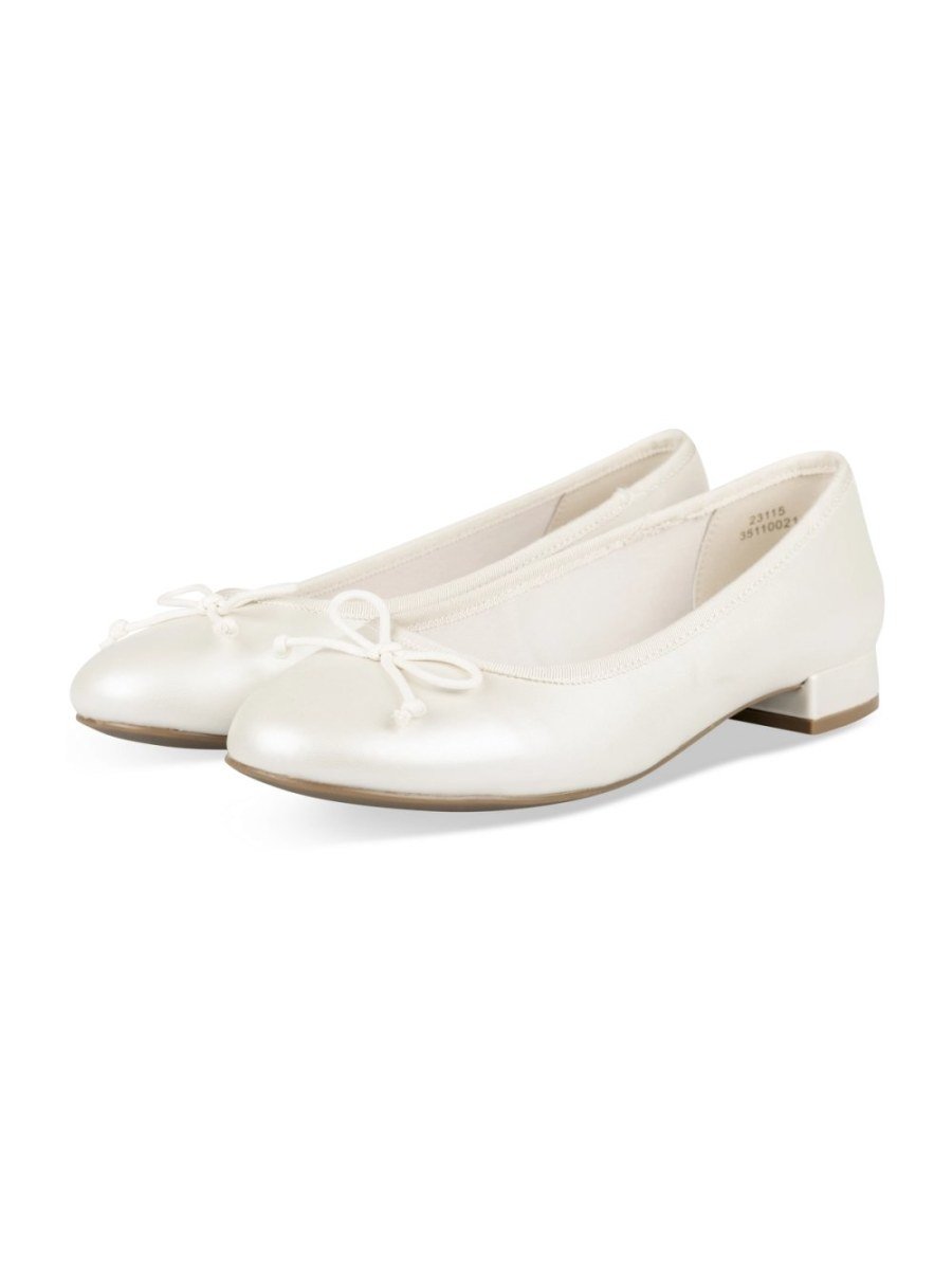 Silver bow ballerinas with low heel