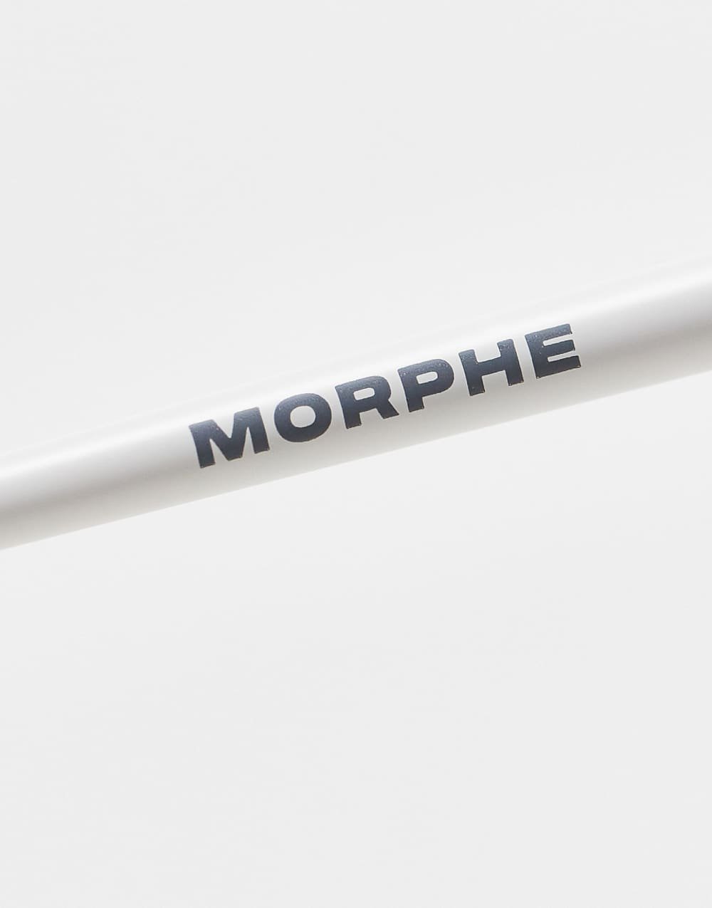 Pinceau biseauté pour eye-liner - M363