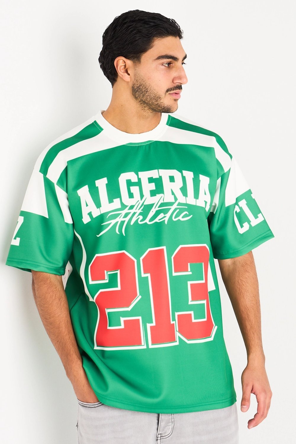 T-shirt b jouj lwan w ktaba khder