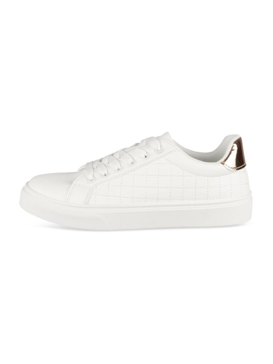 White quilted sneakers, copper heel tab