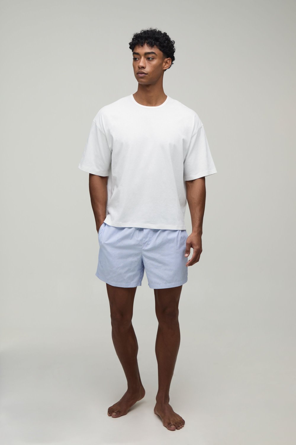 Ensemble détente t-shirt et short à rayures