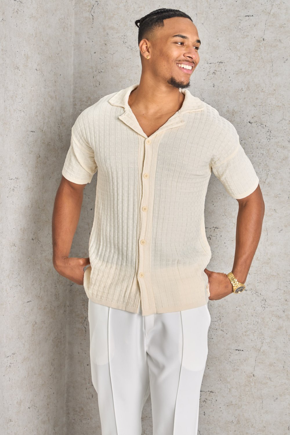 Beige short-sleeved check shirt