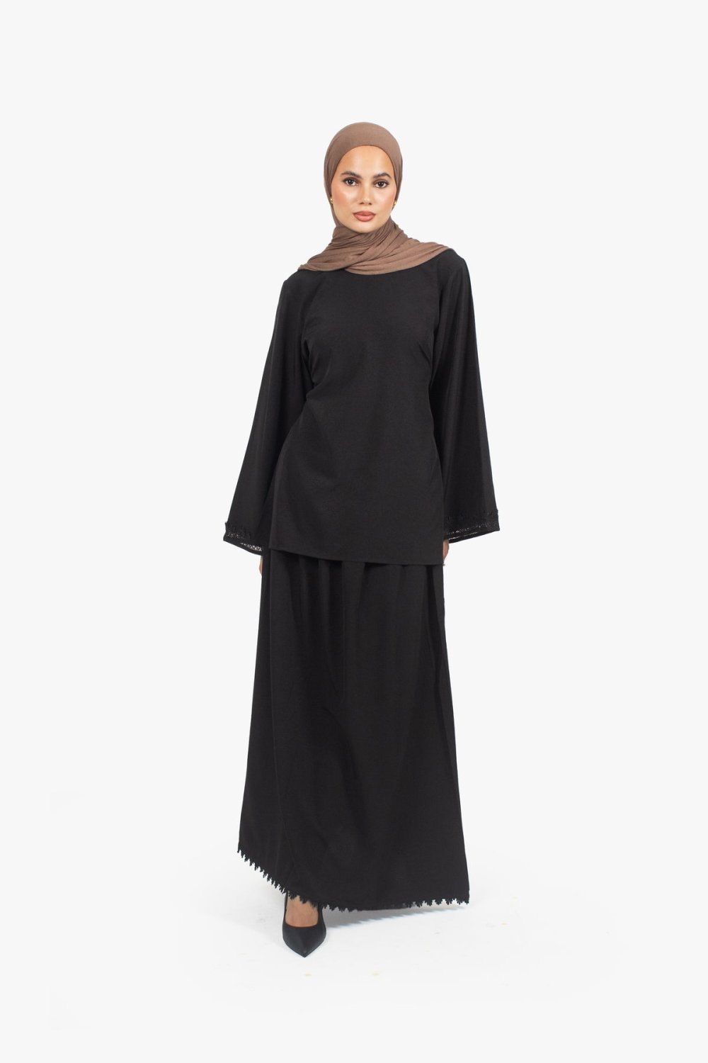 Lace-hem crepe maxi skirt - Black