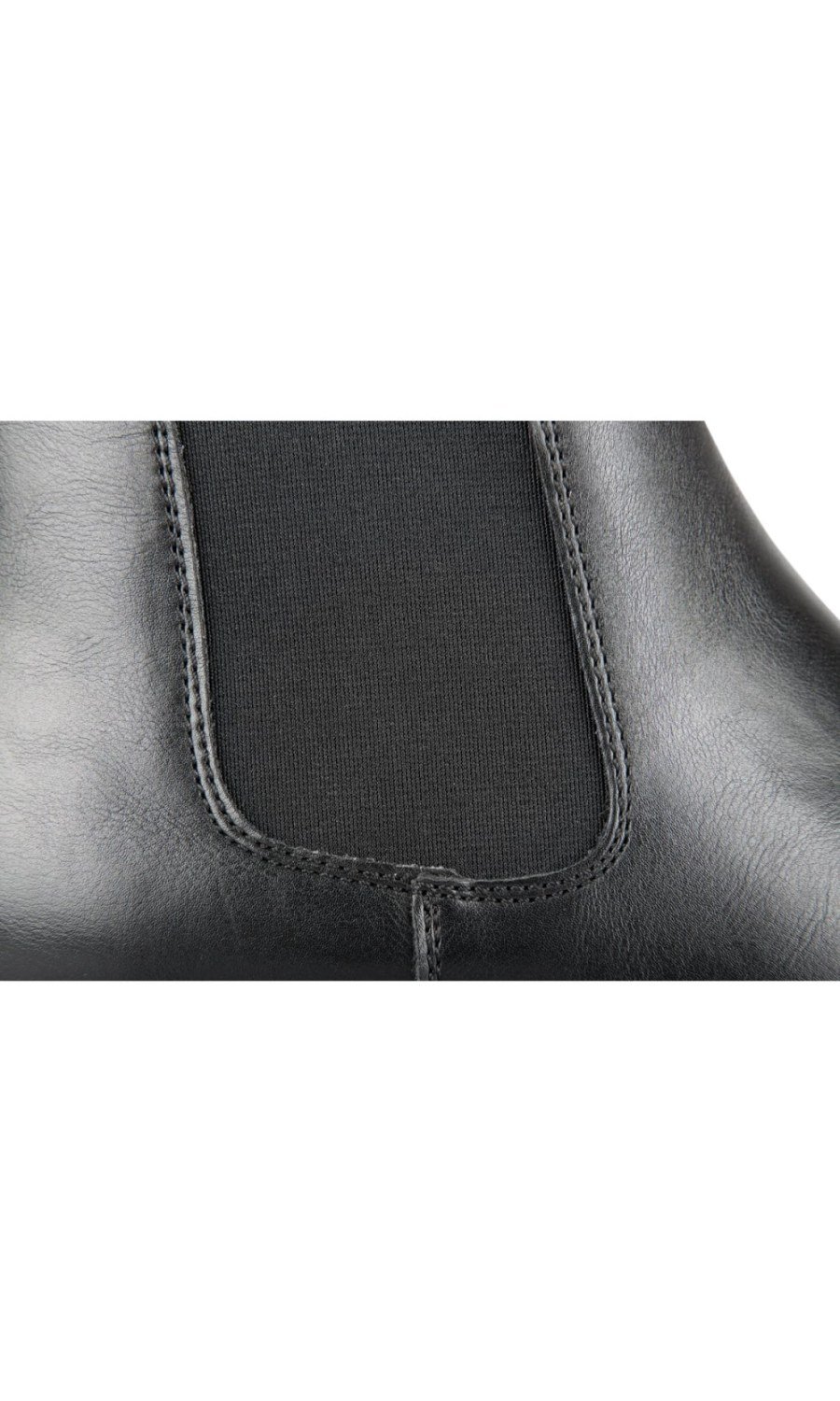Black smooth Chelsea boots