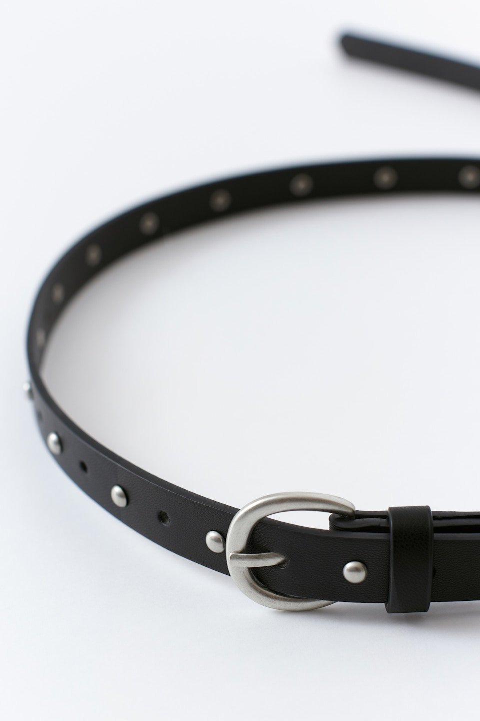Ceinture longue b clous