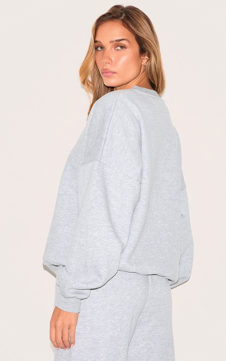 Oversized long sleeve sweatshirt