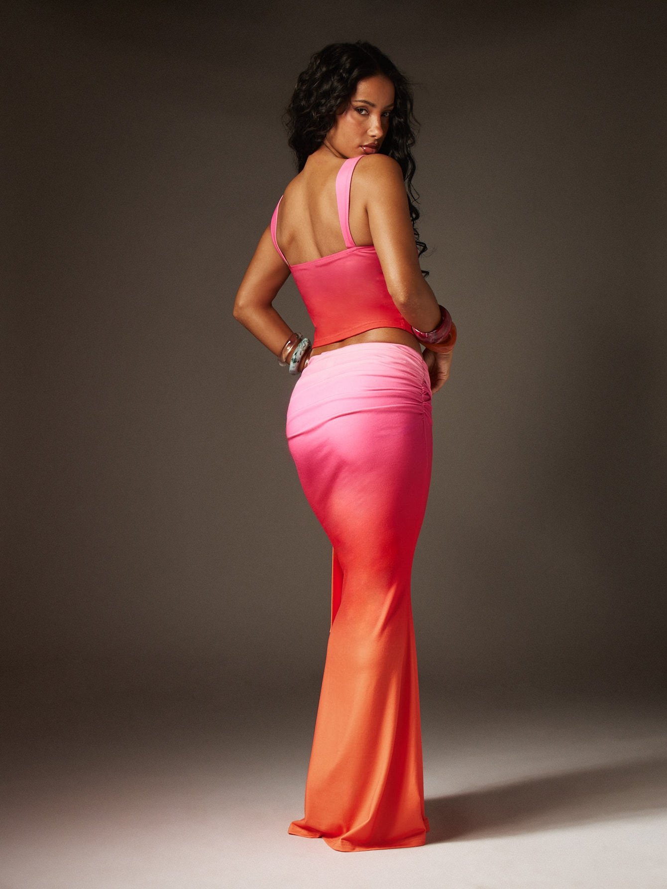 Ensemble Crop Top Ombré Et Jupe Maxi Avec Nœud