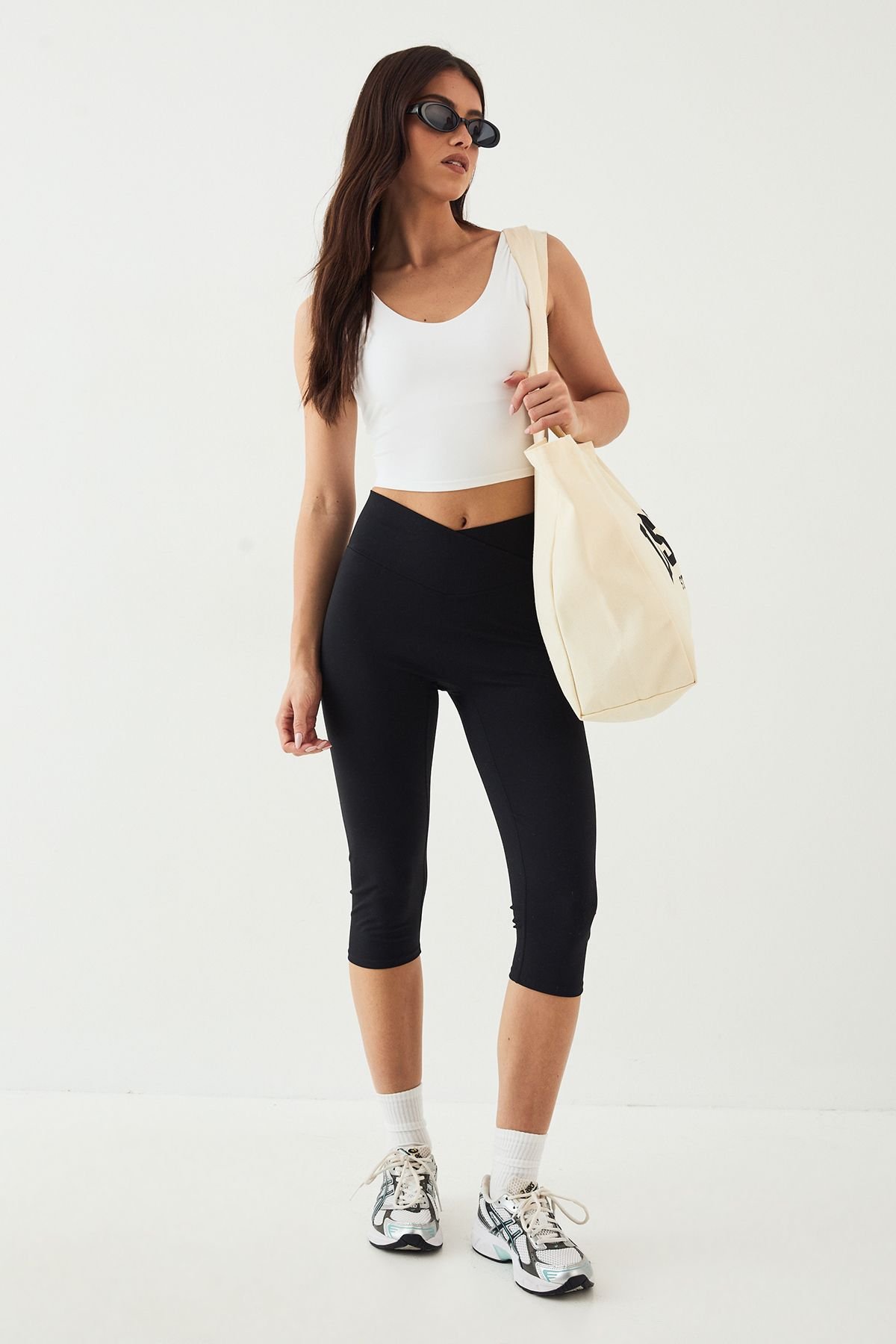Longline plunge sports bra - White