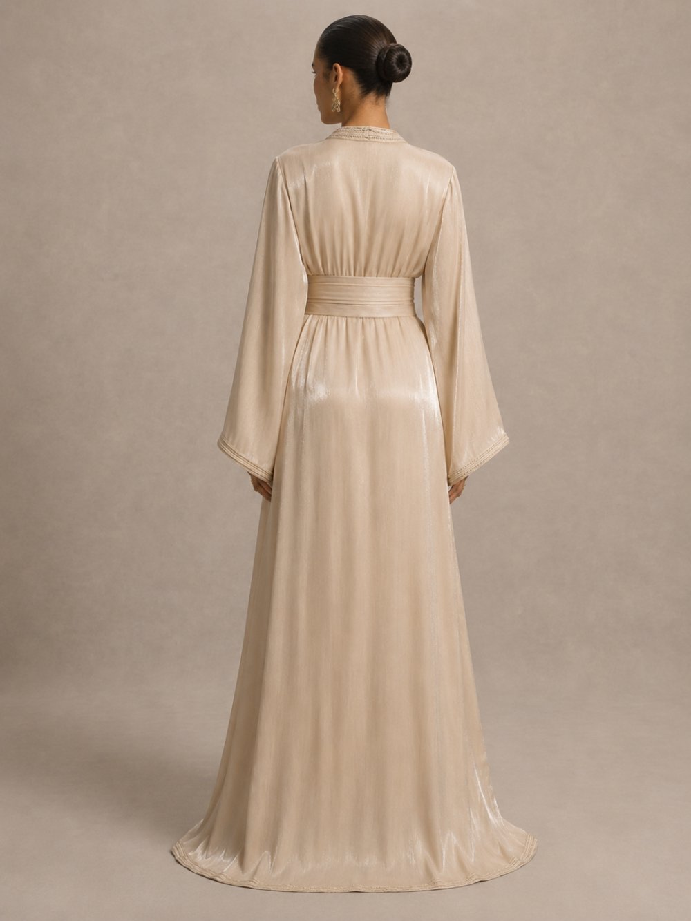 Takchita de mariée en crêpe et organza ivoire