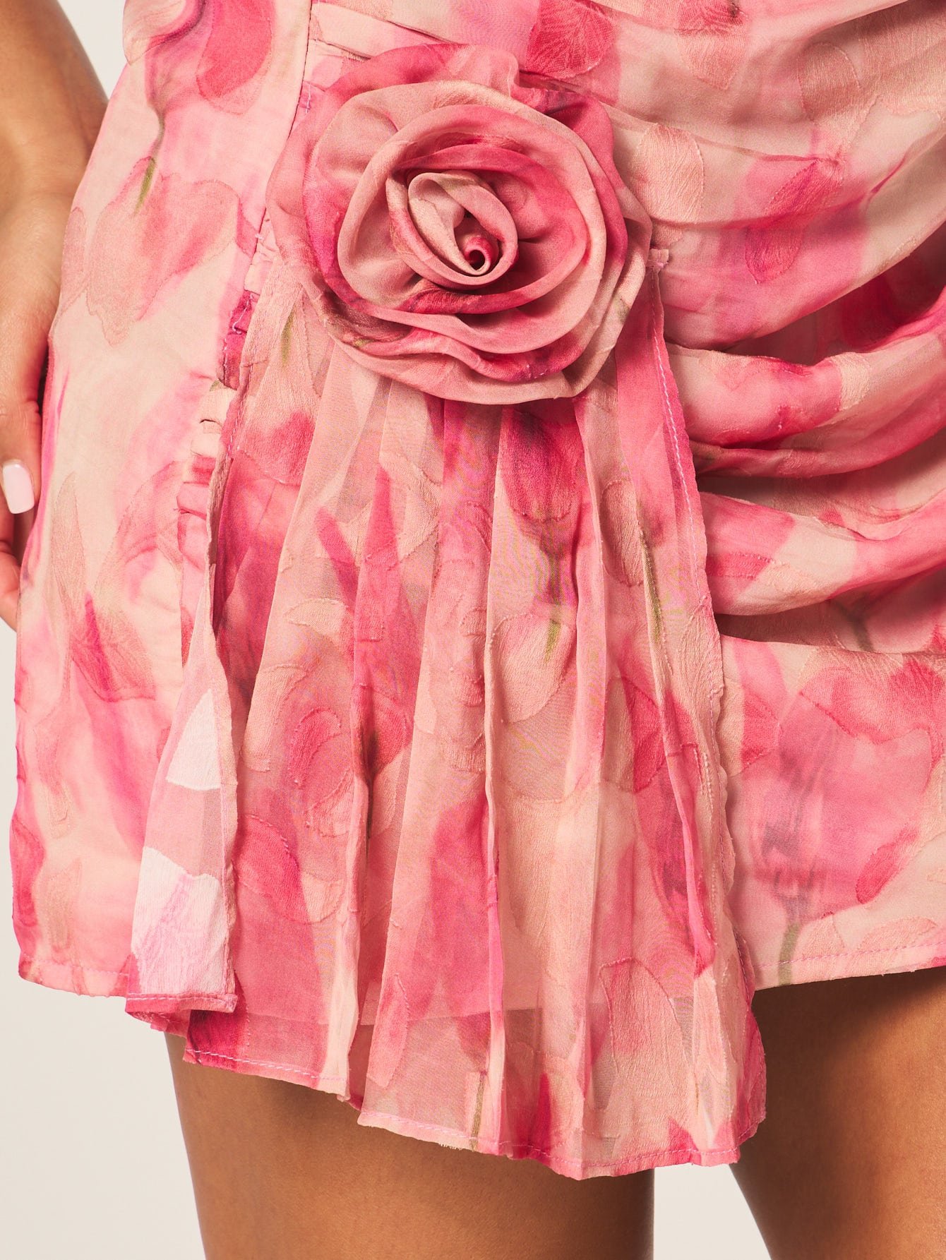 Robe Mini À Une Épaule Froncée À Fleurs