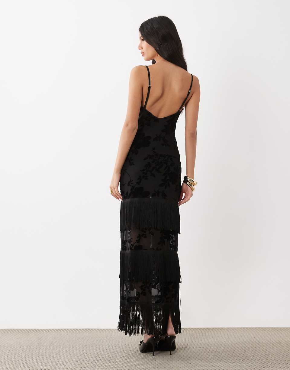 Robe longue en tulle dévoré à fleurs avec franges en noir