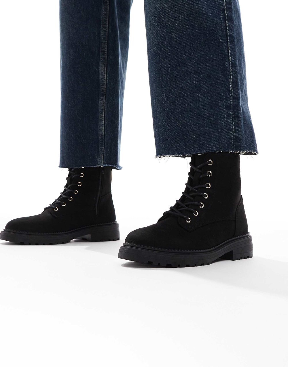 Lace-up low heel ankle boots in black