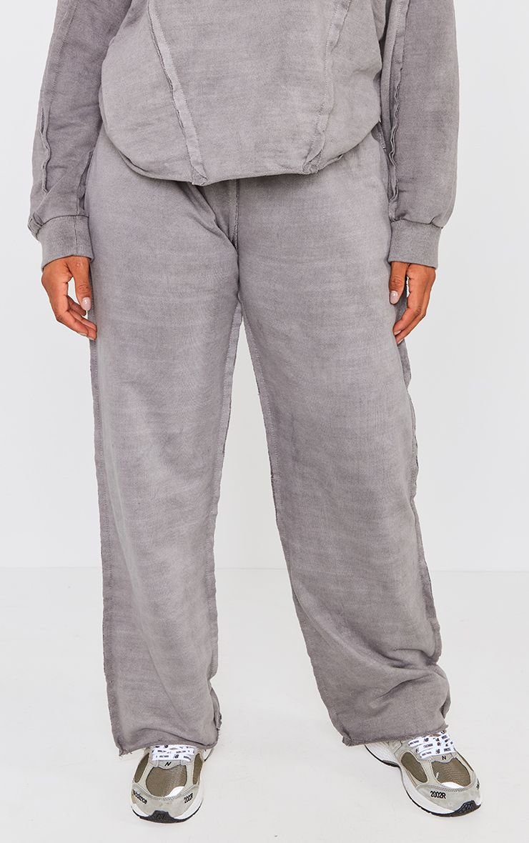 Washed raw seam wide flared joggers