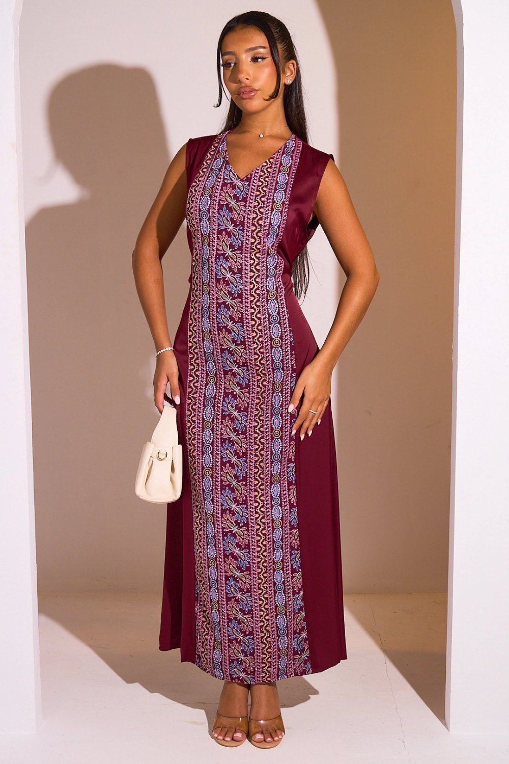 Abaya w kimono b motif géométrique bordeaux