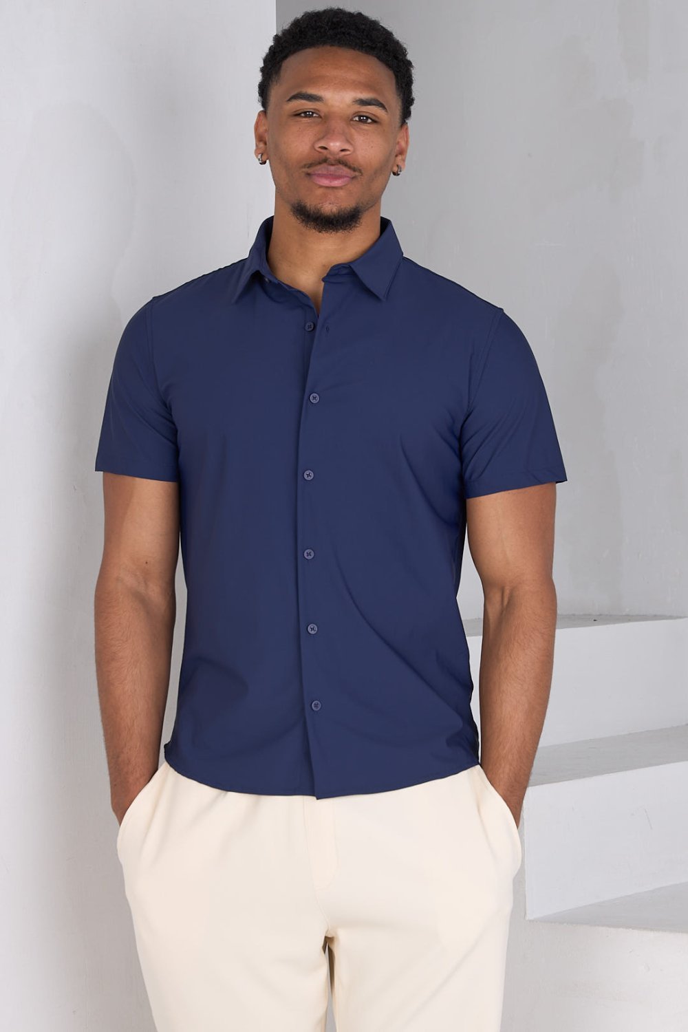 Chemise manches courtes bleu foncé