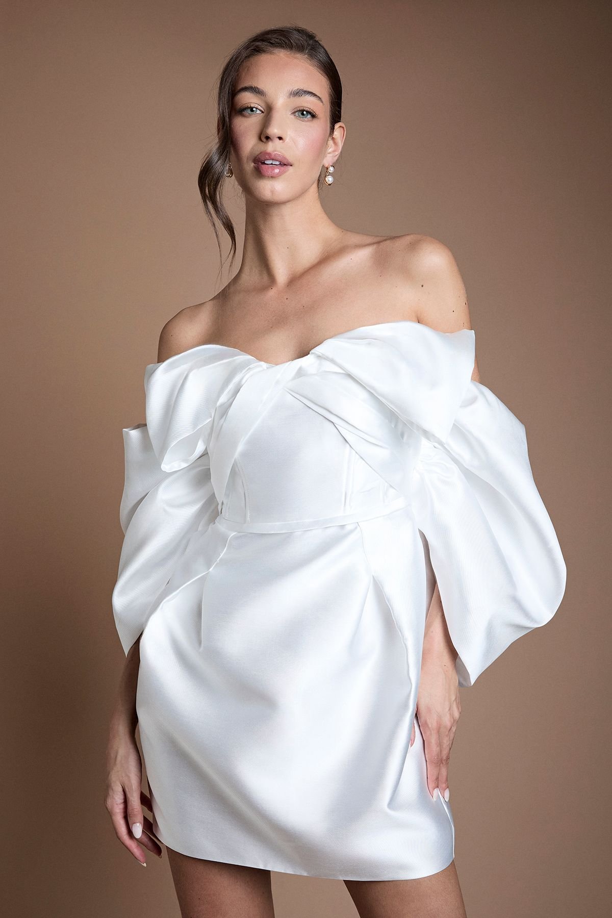 Short corset wedding dress with puff sleeves