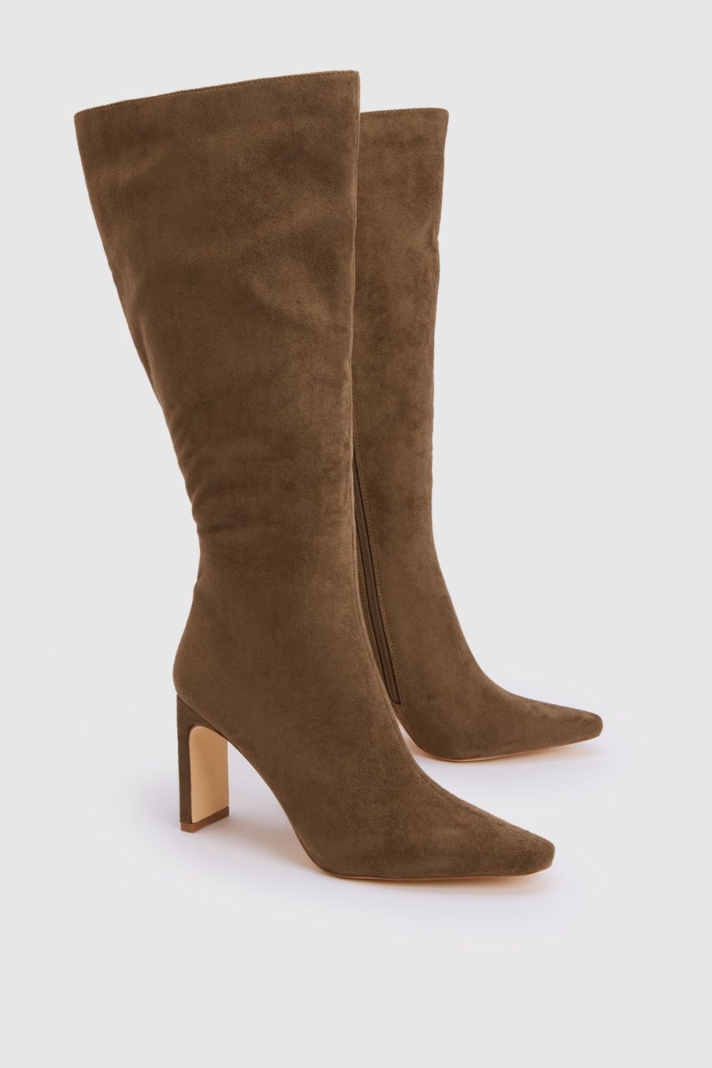 Flat knee-high boots