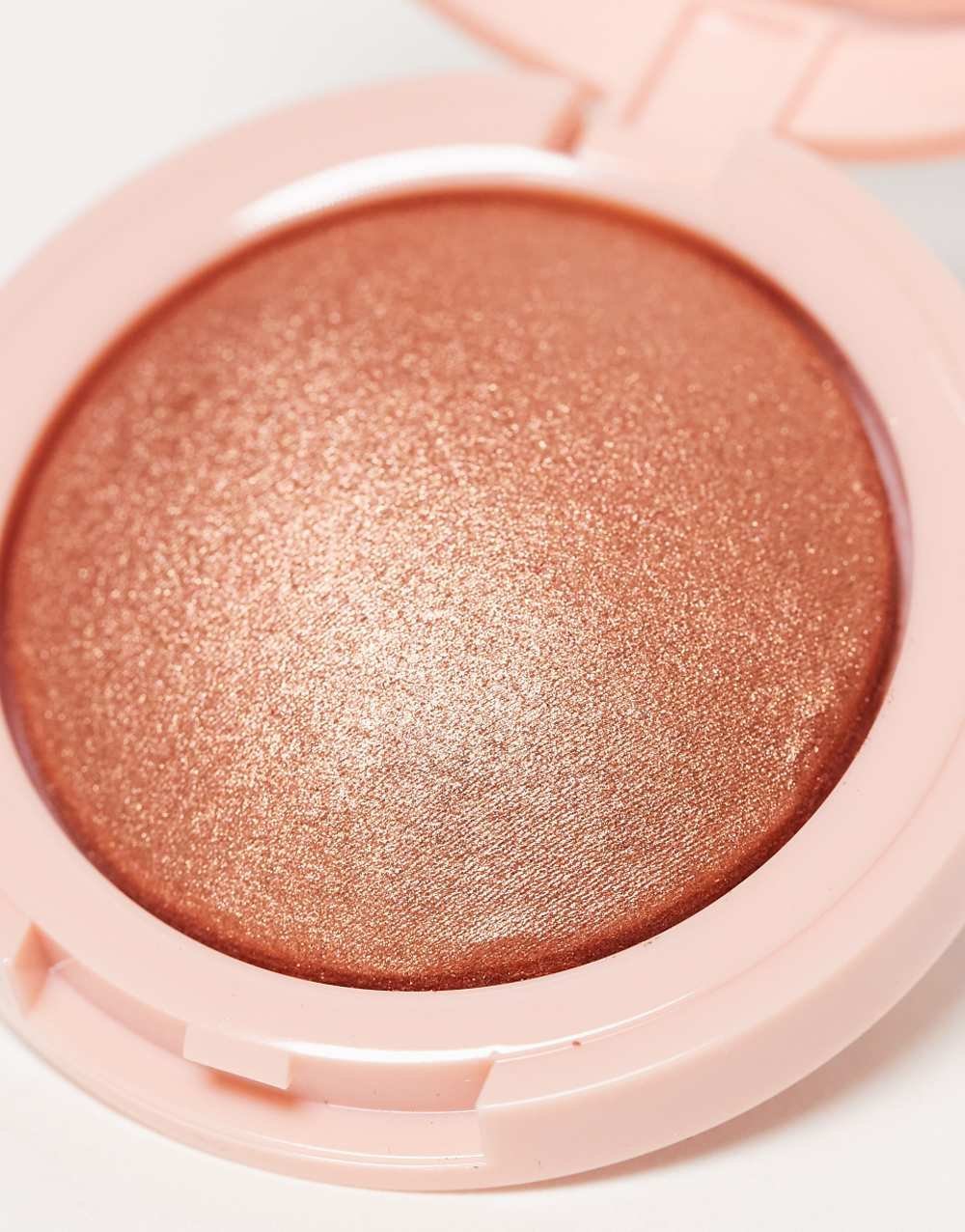 بودرة هايلايتر للوجه Halo Glow