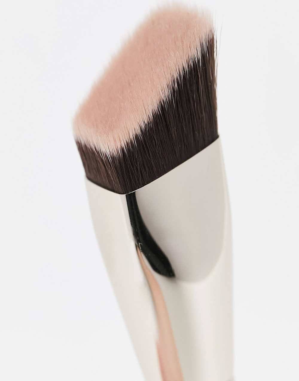 Angled foundation brush - 171S