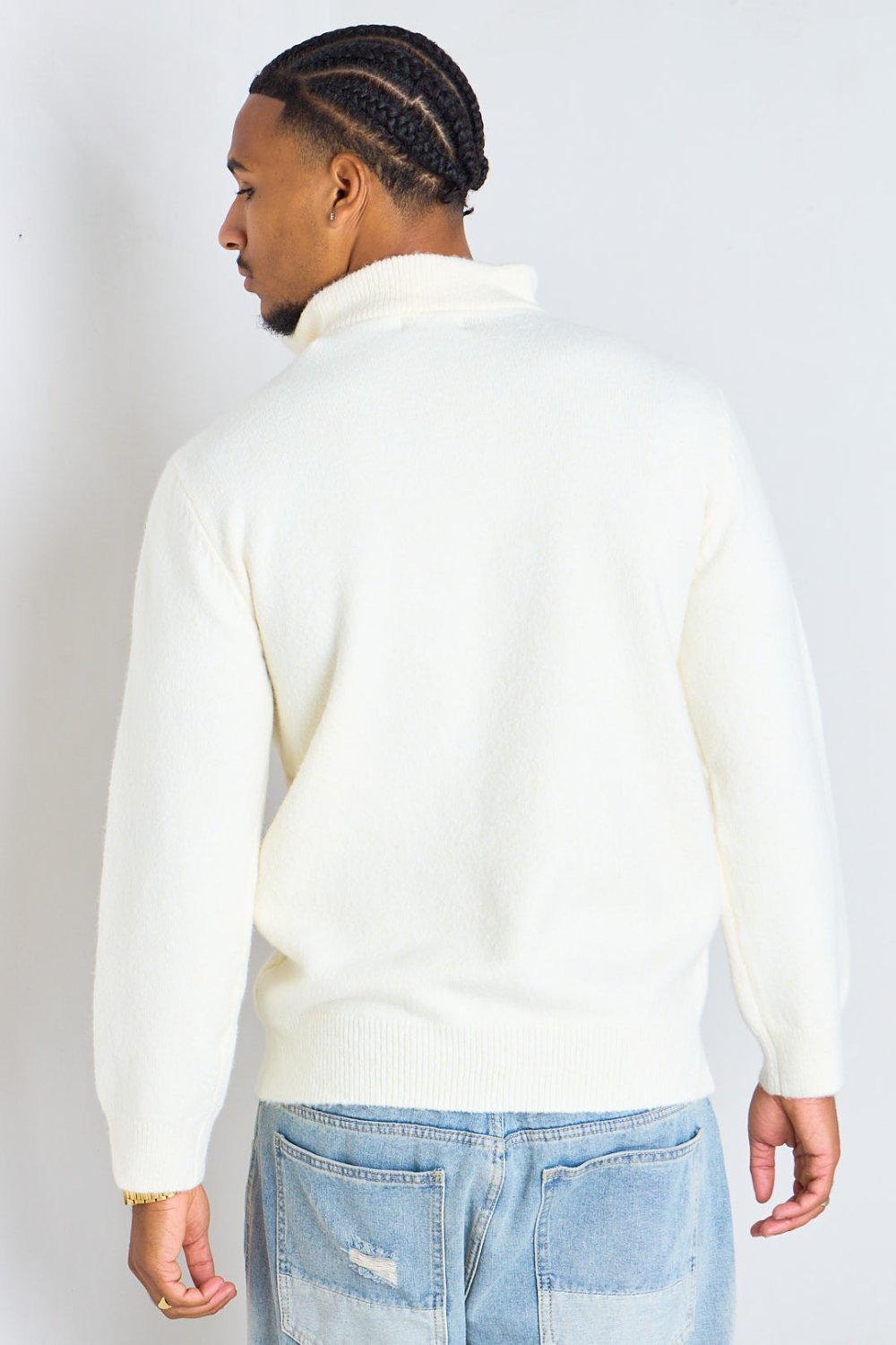 Ecru zip-neck jumper with raised knit pattern