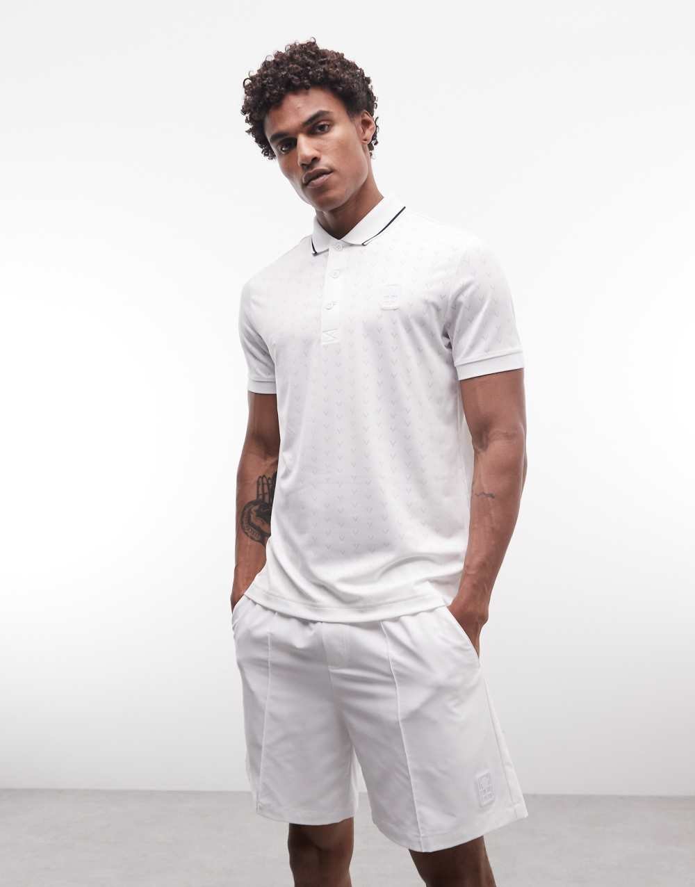 Tennis Performance technical polo in white