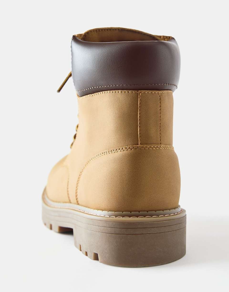 Bottines à lacets avec détail couleur moutarde