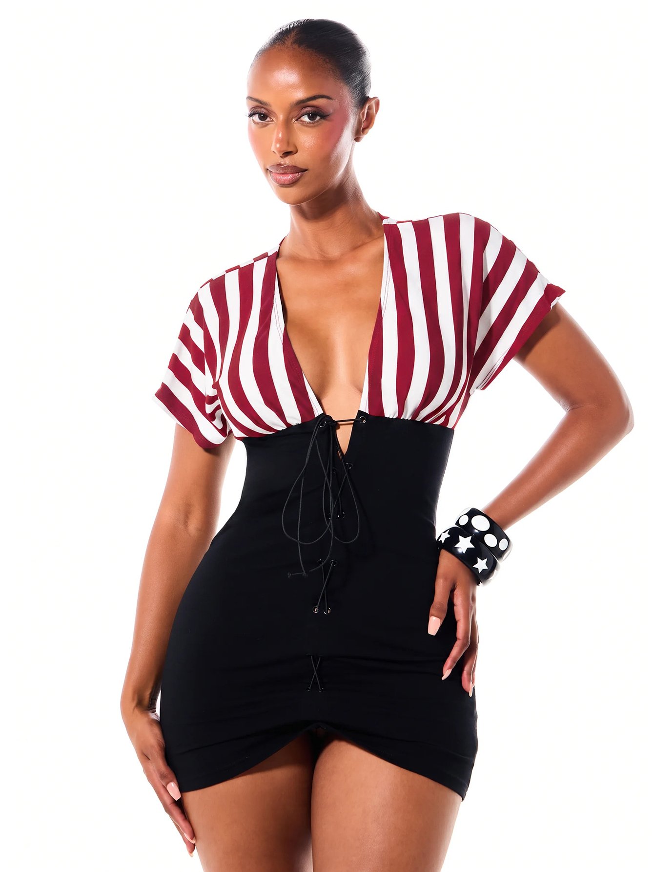 Robe Mini À Col V Profond Avec Lacets