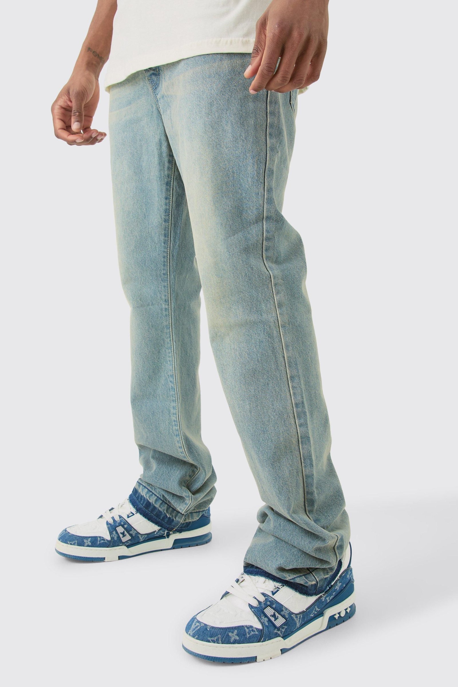 Jeans rigides évasés pour personnes grandes