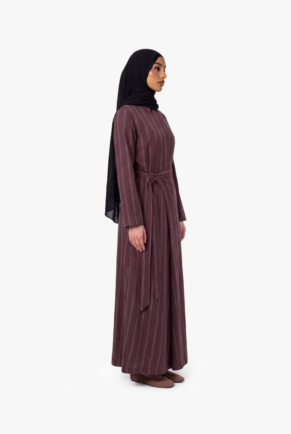Abaya mkhtta m3a jupe mlfoufa - 9ehwi