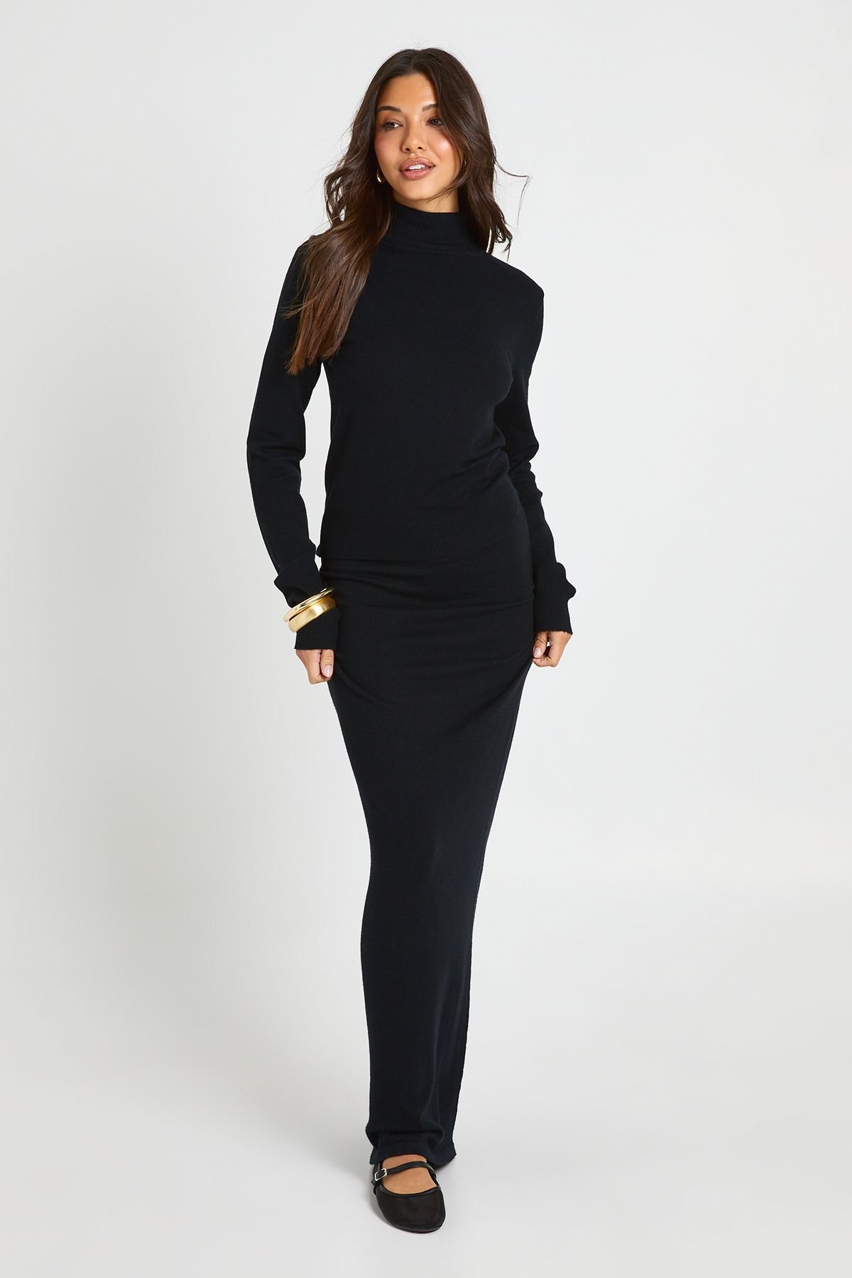 Ensemble coordonné pull col roulé et jupe longue