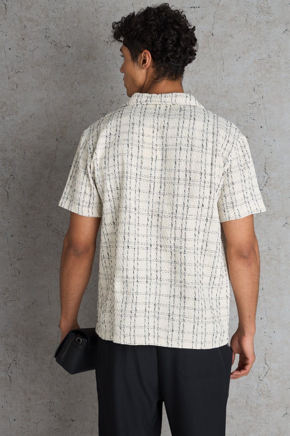 Chemise à surpiqûres contrastées beige