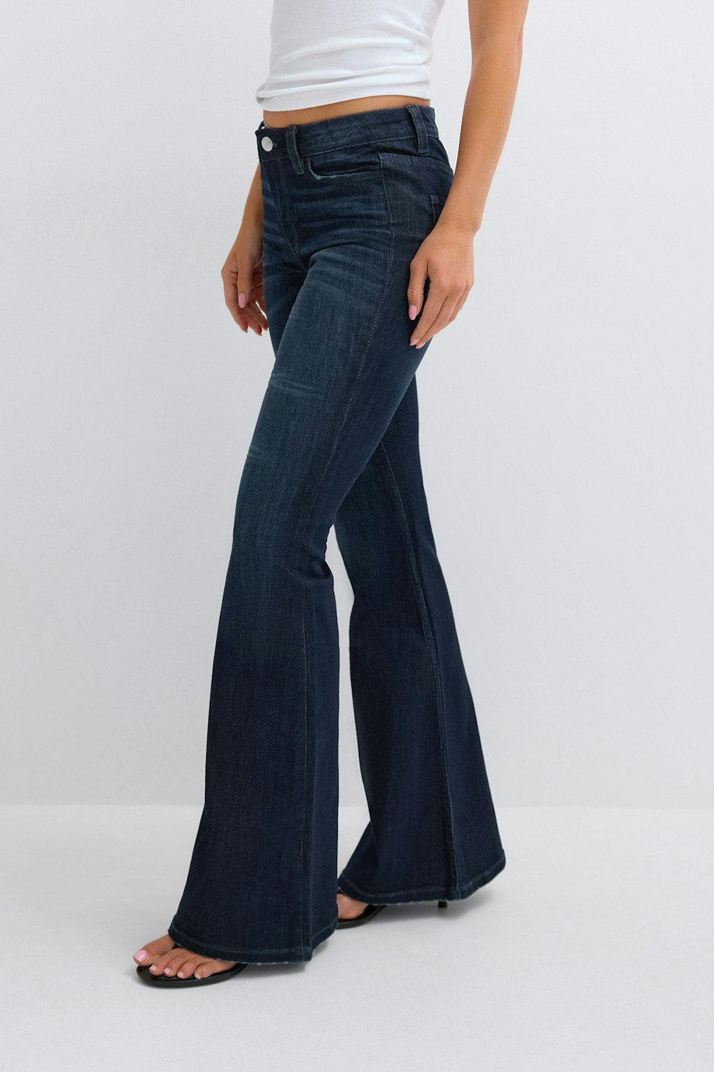 Blue mid-rise flared jeans