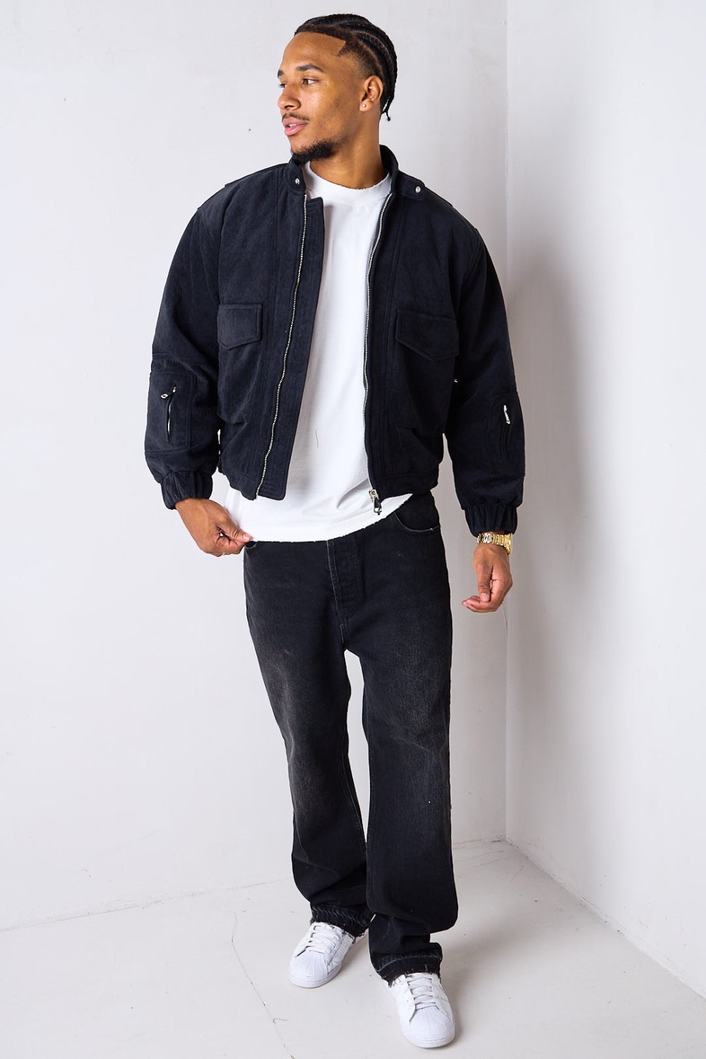 Black velvet-effect transitional bomber