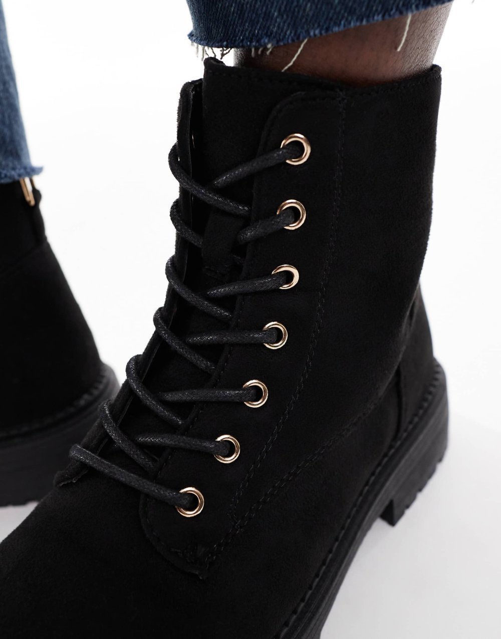 Lace-up low heel ankle boots in black