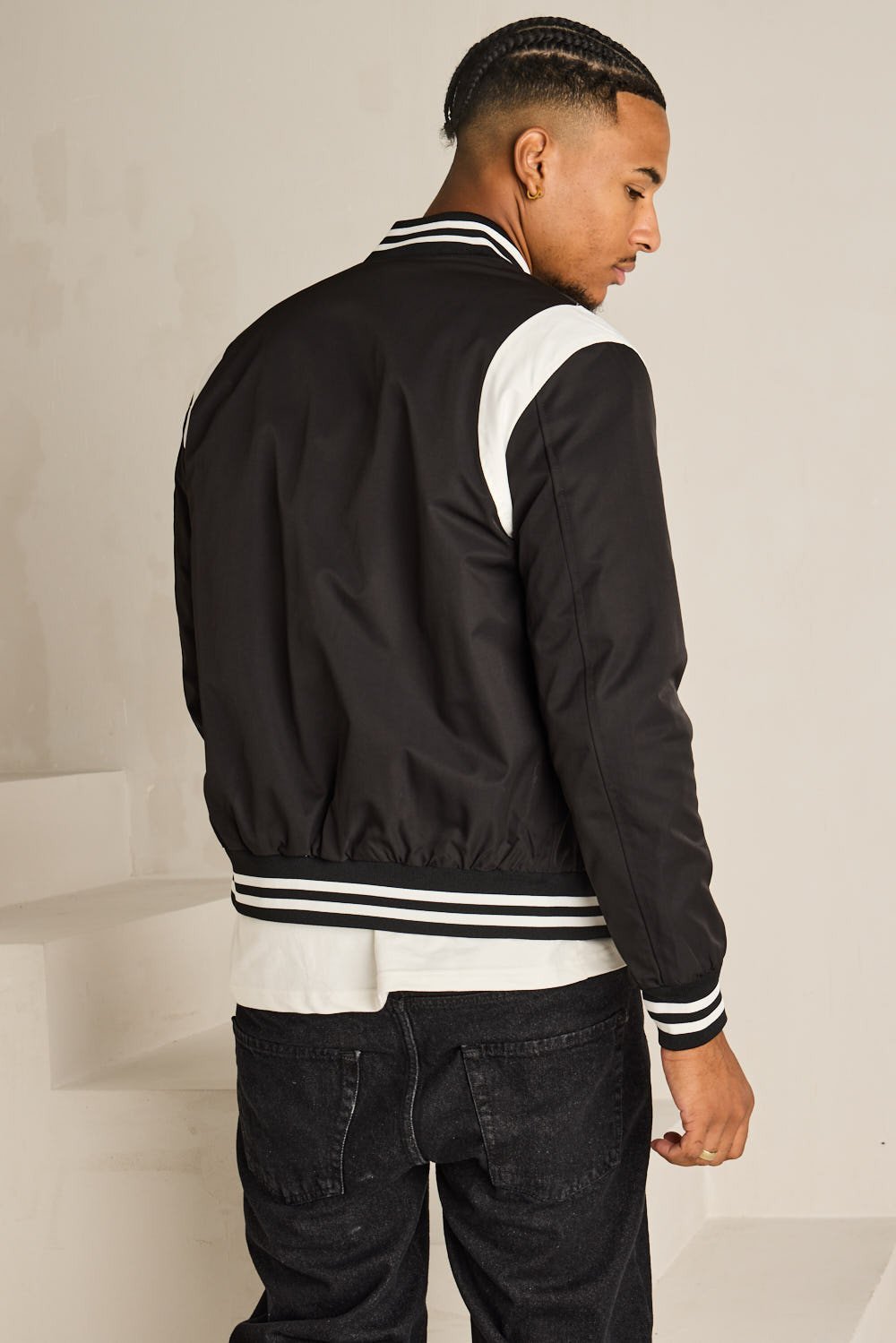 Bomber k7el b détails byed
