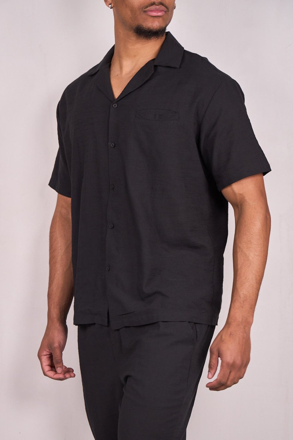 Black linen-look shirt and trousers set