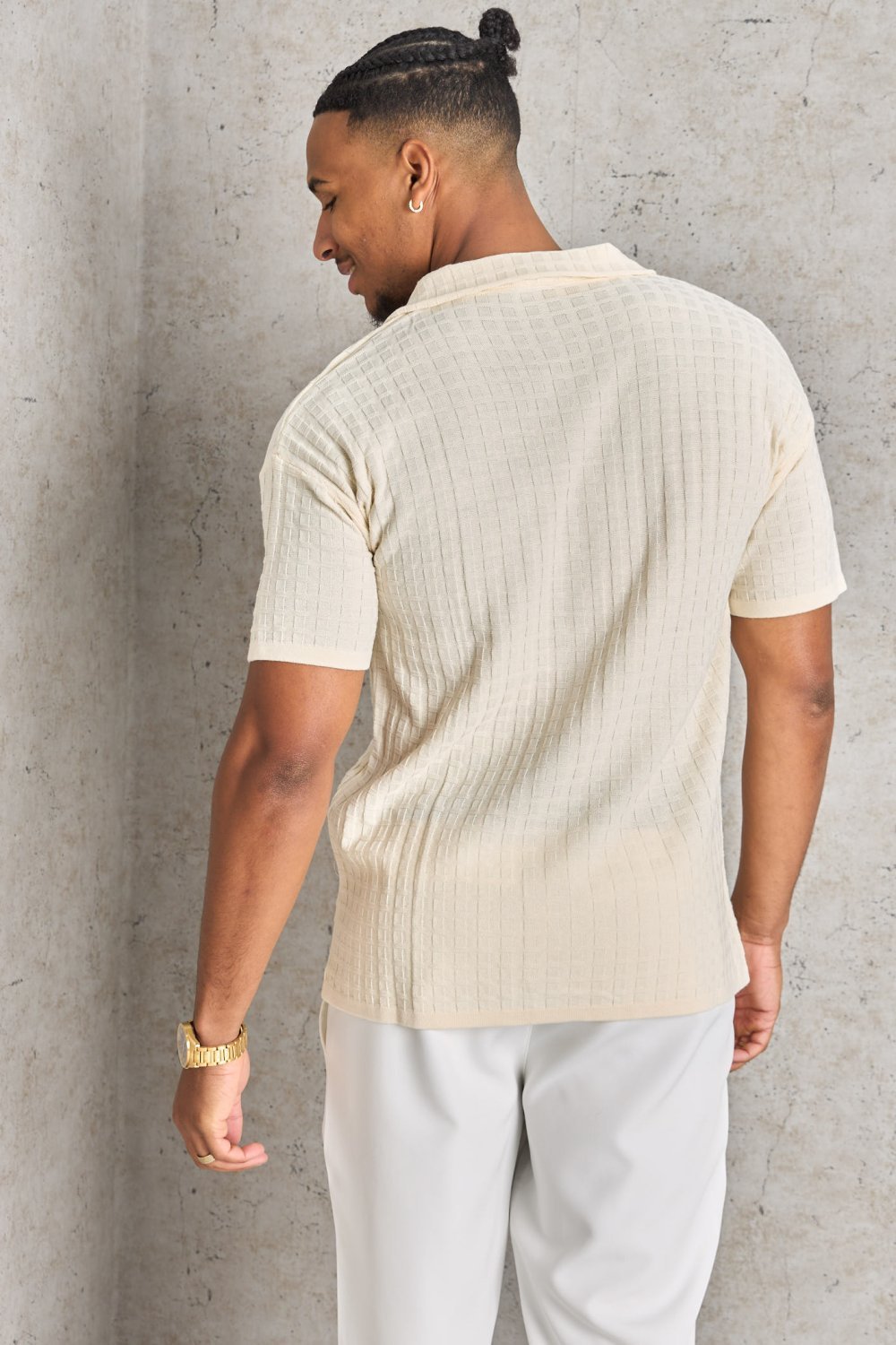 Beige short-sleeved check shirt
