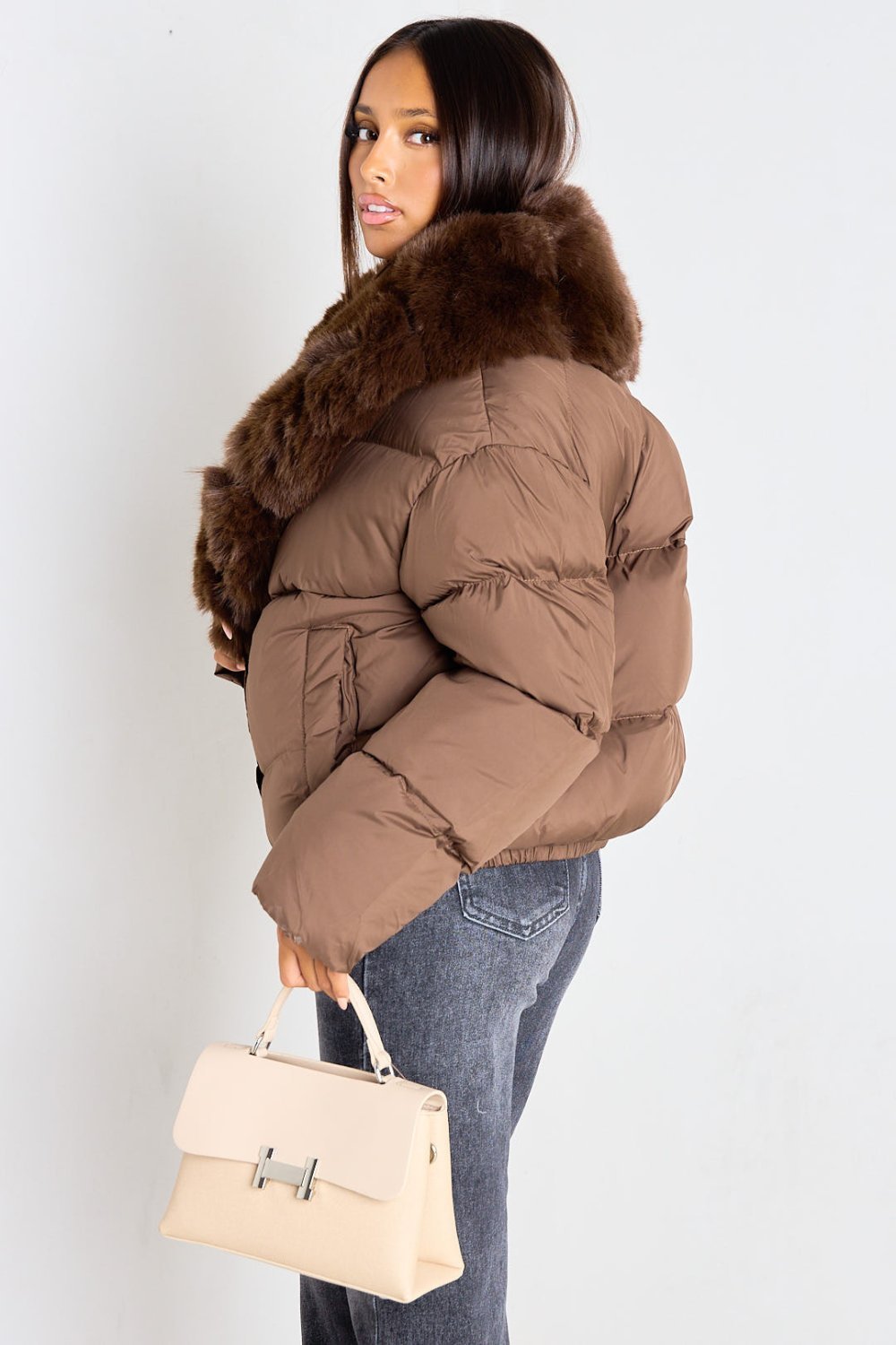 Doudoune courte col fausse fourrure amovible marron