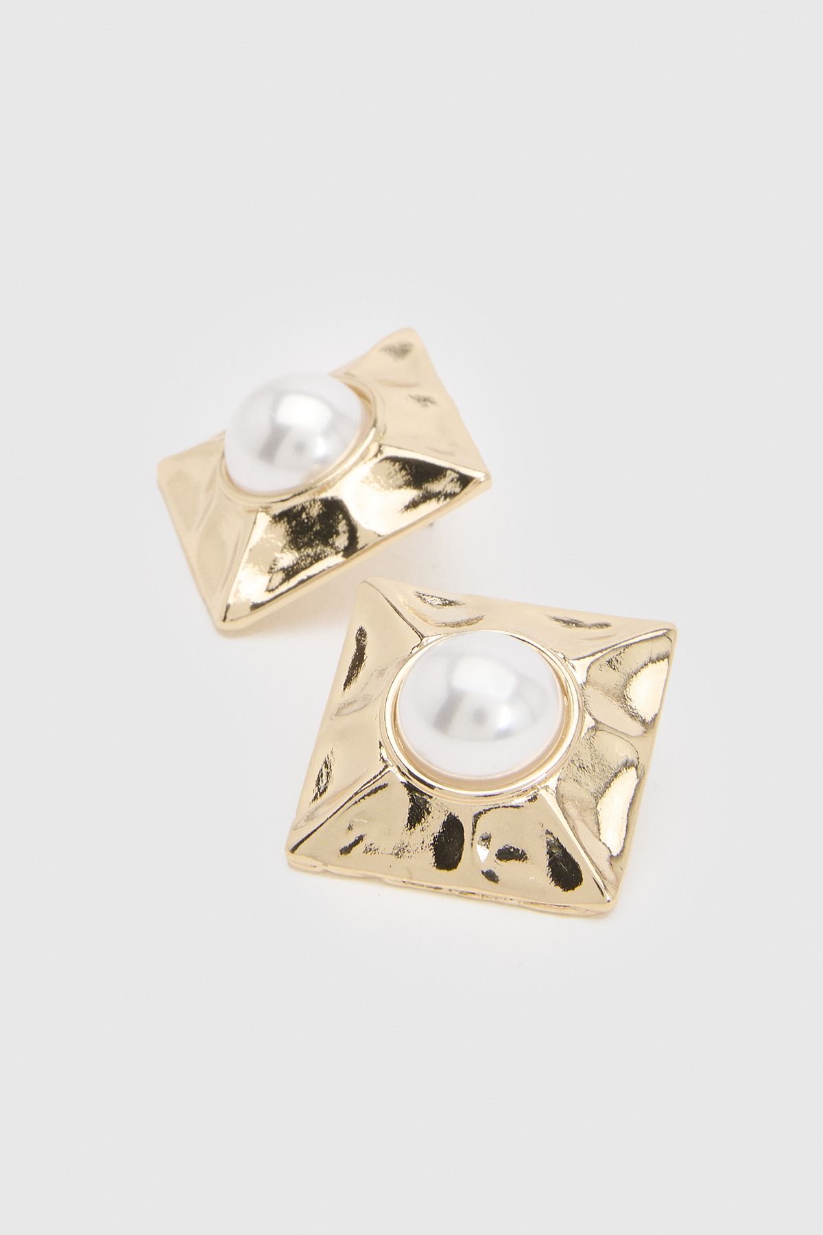 Boucles d'oreilles carrées à perle