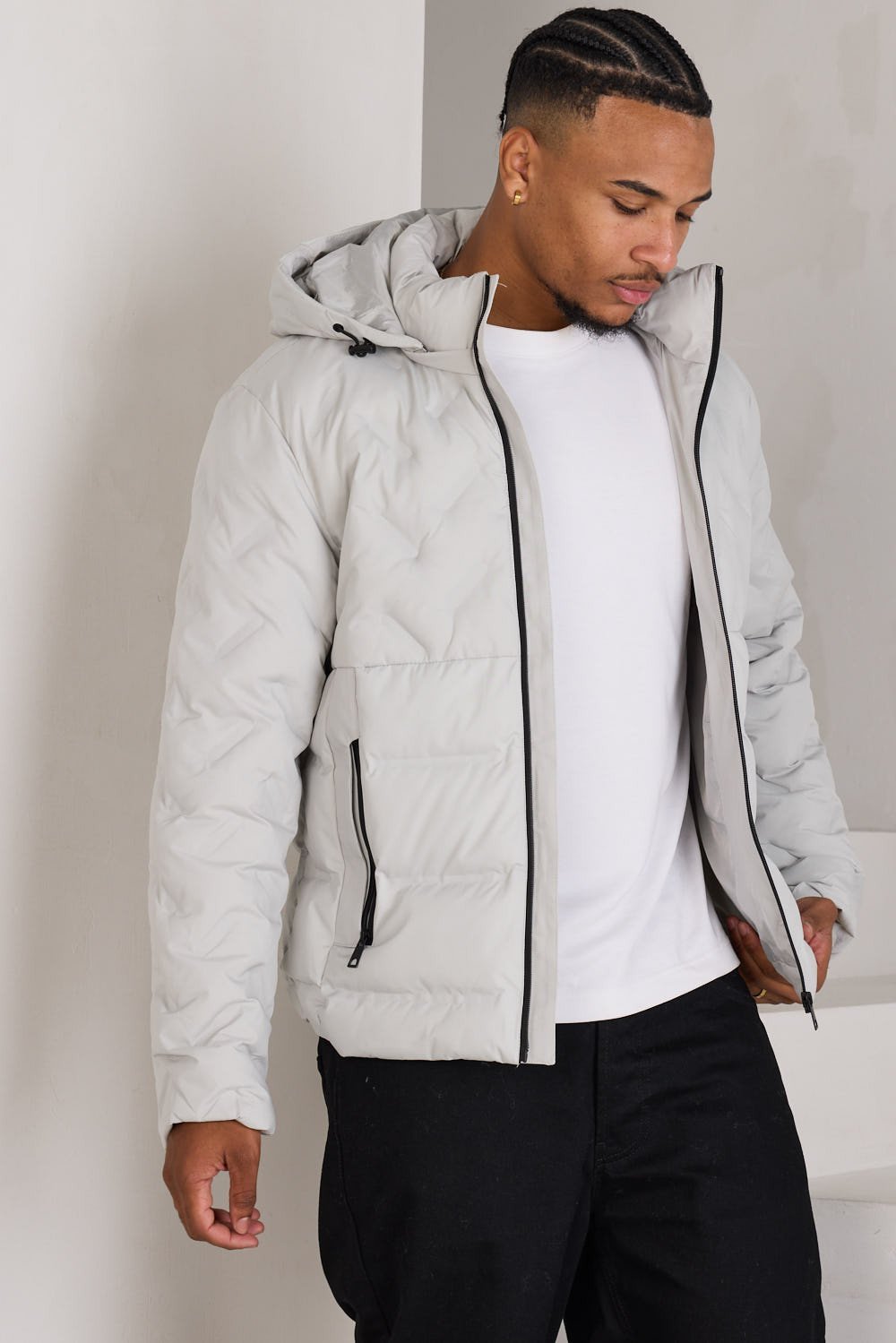 Grey chevron-quilted hooded puffer jacket