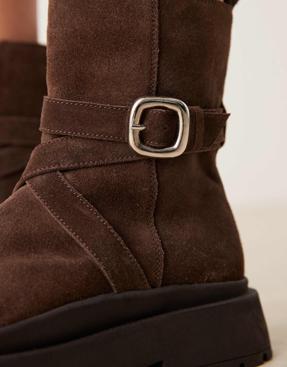 Flat suede buckle ankle boots in chocolate