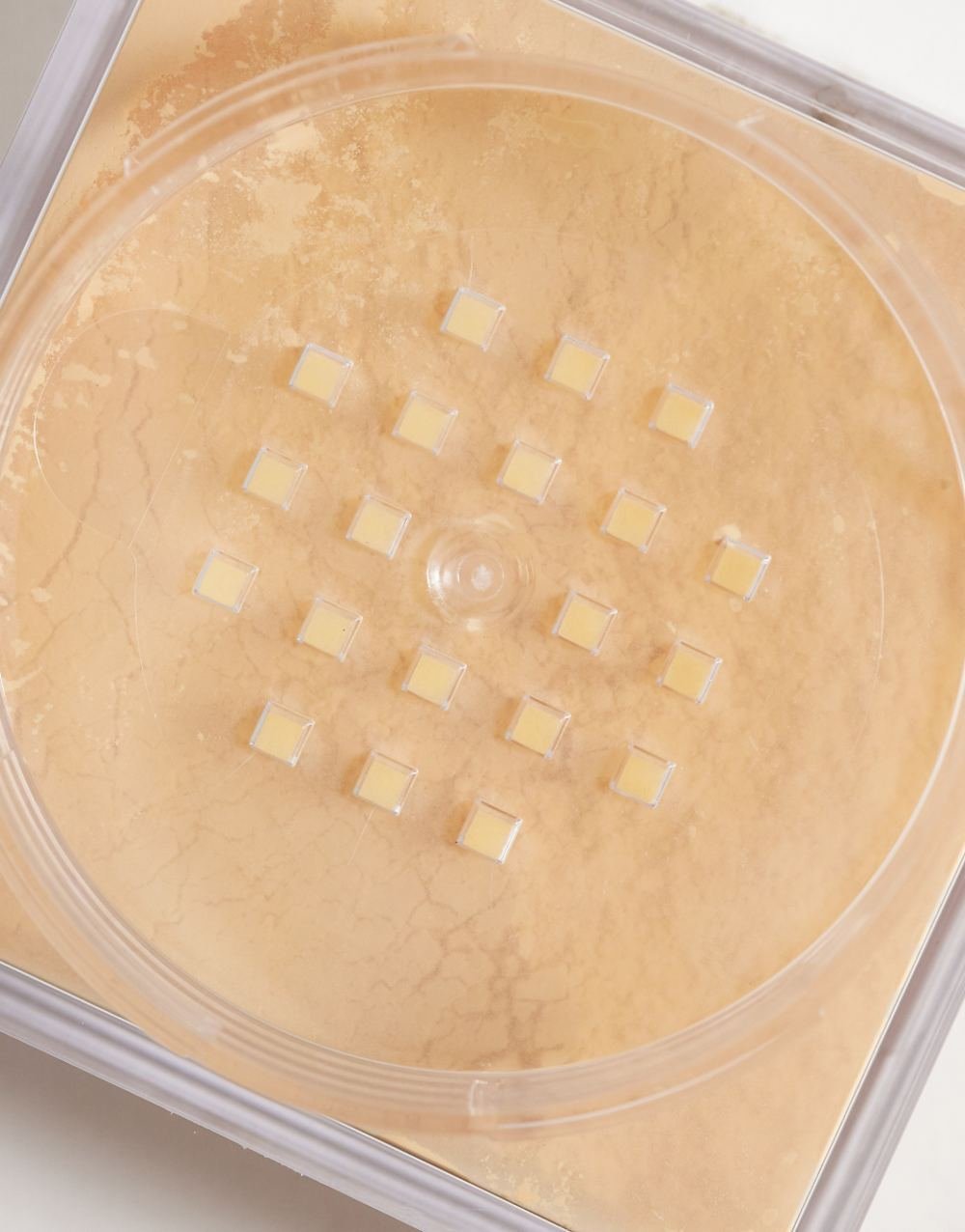 Loose finishing powder Fit Me - Banana