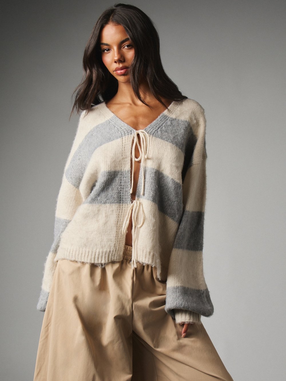 Cardigan rayé à nouer devant