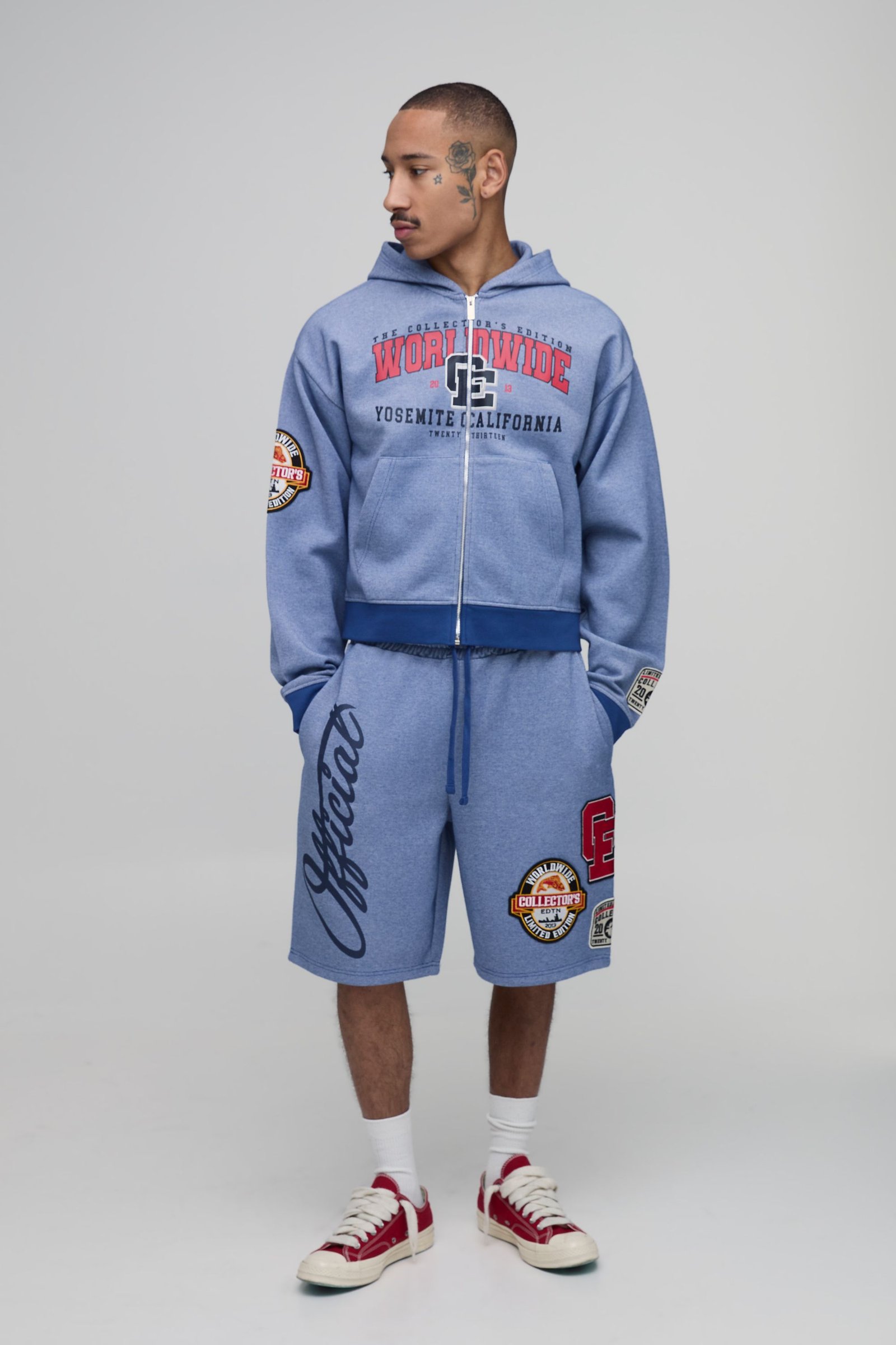 Sweat À Capuche Zippé Piqué Boxy Raccourci Avec Badge Édition Collector