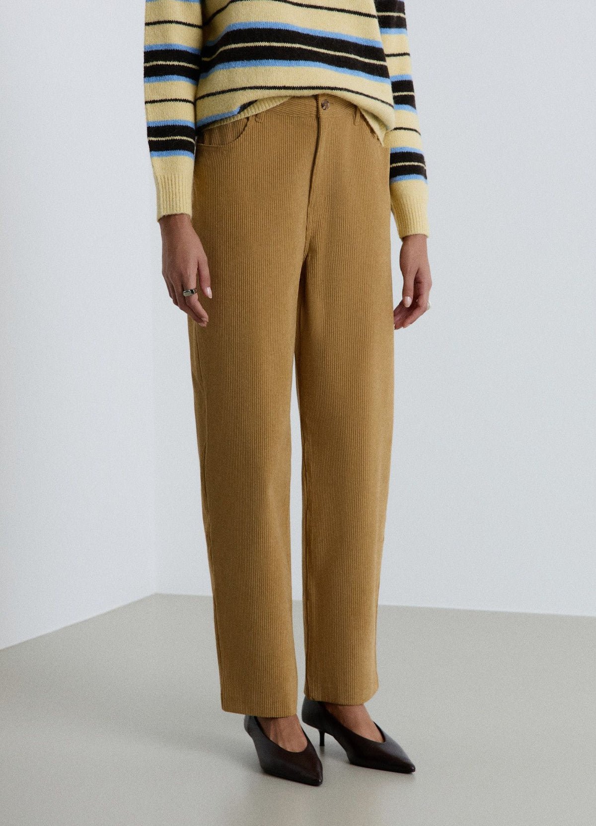 Plain balloon-leg trousers