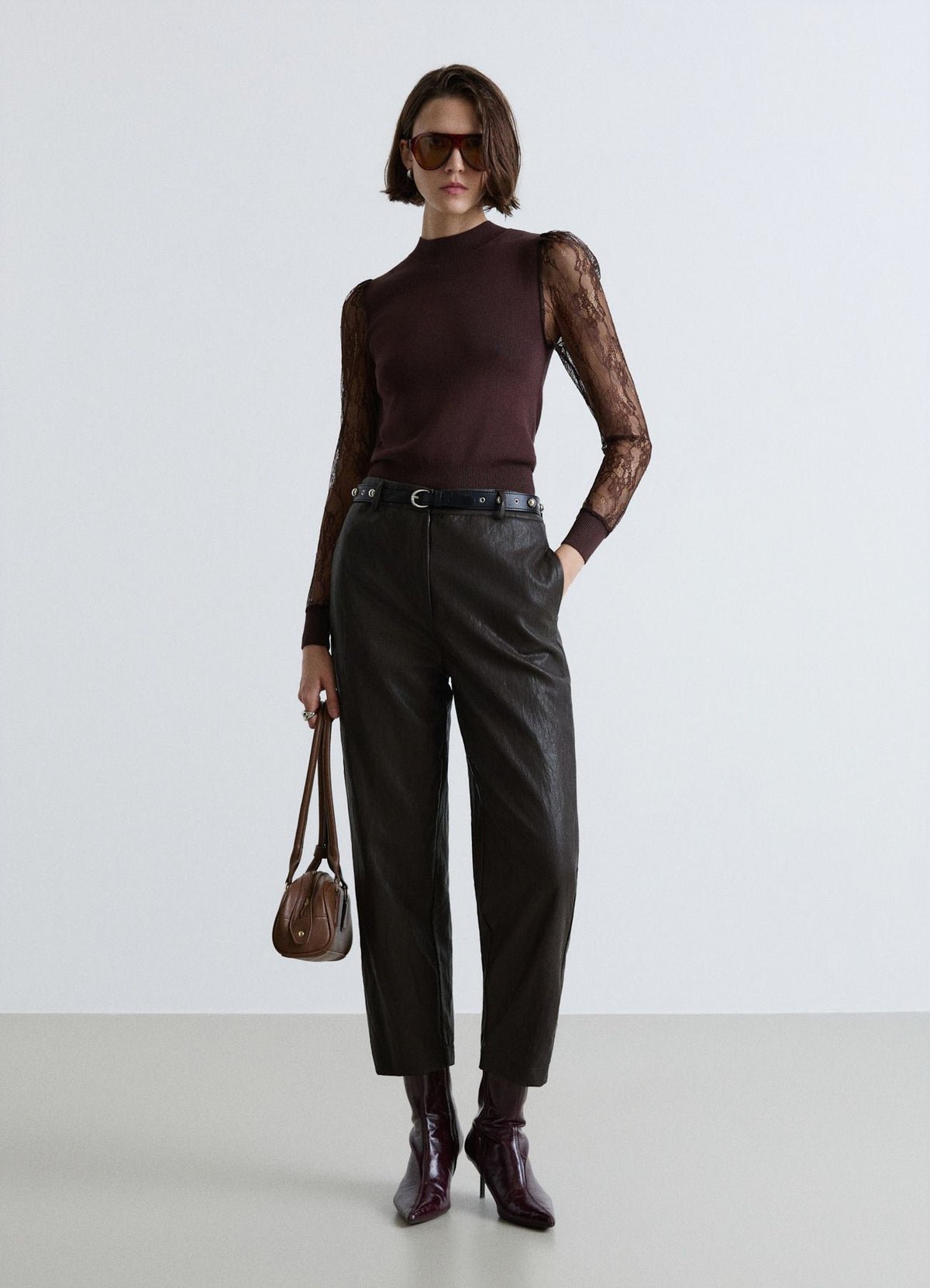 Top with long lace sleeves